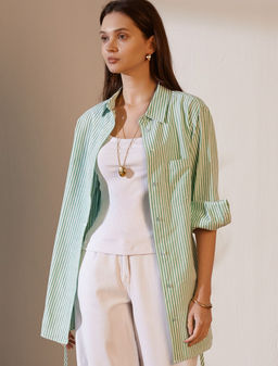 Удлиненная блузка с поясом в тонкую полоску из эластичного хлопка