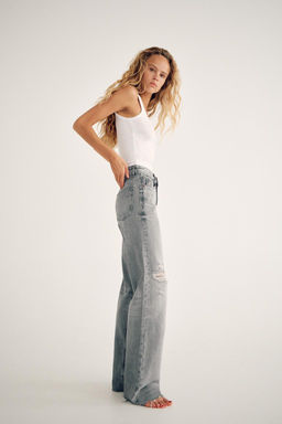 HIGH-RISE RIPPED WIDE-LEG TRF JEANS - Zara фото 4