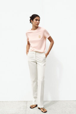 BROOCH CLASP T-SHIRT