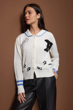 Ekru Kedi Desenli Polo Yaka Triko H?rka TWOAW26HI00302 - Trendyolmilla фото 2