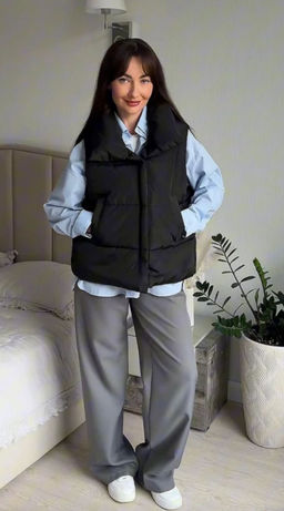 K13029 Жилет синтепоновый КОРИЧНЕВЫЙ - Brand фото 4