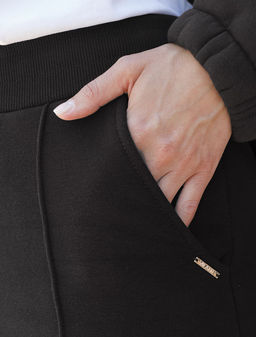 Брюки теплые прямые из футера трехнитики c начесом