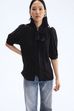 Blusa de crep? con lazada - H&m фото 5