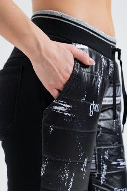 Теплые брюки футер 3х нитка с начесом с плащевкой