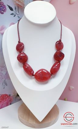 Колье женское на шею из камней