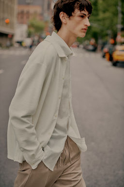 Camisa con textura Loose Fit