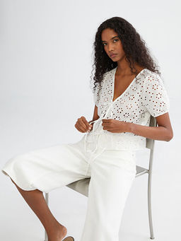 V Yaka Ajurlu Brode Buz