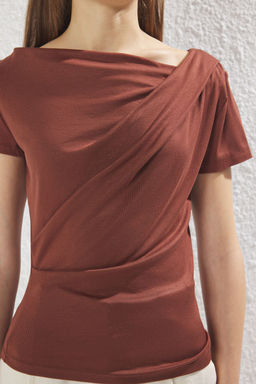 Trendyolmilla Siyah Buzgu/Drape Detayl? Fitted/Vucuda Oturan Orme Bluz TWOSS25BZ00278  фото 3