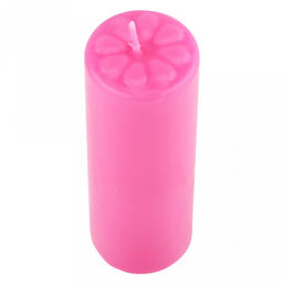 Свеча "Цилиндр" д4см, h12см, парафин, с декором, "Лепесточки", время горения 18 часов, фуксия (Россия)