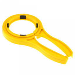 Ключ для винтовых крышек д66мм и д82мм 22х10х1,7см, пластик (Россия)