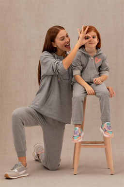 Серые меланжевые спортивные штаны для девочек Неожиданная скидка в корзине