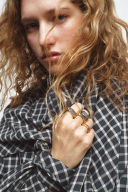 PACK OF 3 STONE AND SHIMMER RINGS