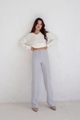 10165 Брюки прямого покроя светло-серые