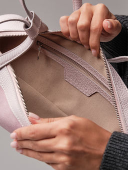 Сумка багет на плечо Deboro 31129 розовый дым