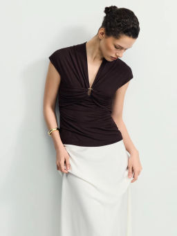 Приталенный топ из модала / Zarina