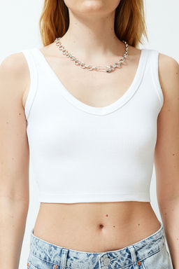 Beyaz Fitilli V Yaka Super Crop Esnek Orme Atlet TWOSS24AL00029