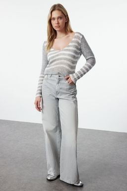 Gri Yumusak Dokulu Gevsek Orgu Cizgili Triko Kazak TWOAW25KZ00172 - Trendyolmilla фото 2