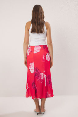 K?rm?z? Buyuk Cicek Desenli Maxi Boy Dokuma Etek TWOSS23ET00124