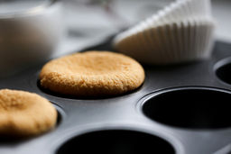 Форма металлическая S-CHIEF FPC-0044 для кексов, маффинов, капкейков 35 х 26.5 см серый  фото 4