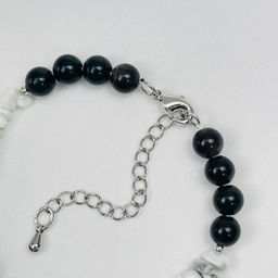 Браслет из серебристого Обсидиана и Говлита с подвеской 18 см +