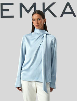 ЕМКА / Блузка из вискозы с воротником-бантом