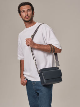 Мужская кожаная сумка Bora DBR 7113 насыщенно-синий