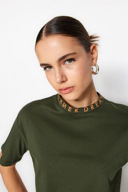 Yesil %100 Pamuk Regular/Normal Kal?p Slogan Bask?l? Basic Dik Yaka Orme T-Shirt TWOAW20TS0099