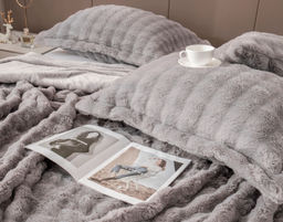 Покрывало декоративное Shinshilla buffy (бежевый платина)