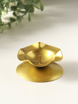 Металлический подсвечник на 1 свечу «Кувшинка», 7.3×3.5 см, под золото