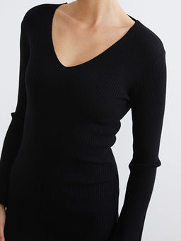 V Yaka Fitilli Triko Elbise