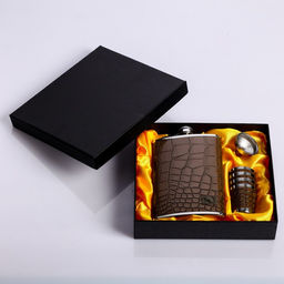 Подарочный набор Орёл: фляжка 270 мл, 4 стопки, воронка