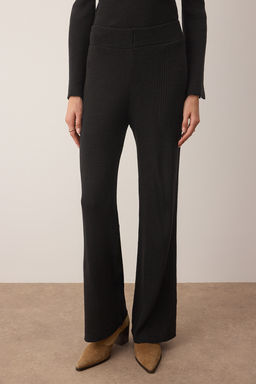 Kahverengi Kare Yaka Vucudu Saran Triko Alt - Ust Tak?m TWOAW26AU00054 - Trendyolmilla фото 8