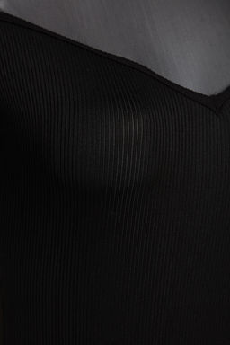 TRENDYOLMILLA Siyah Slim Tul Detayl? Kalp Yaka Alttan C?tc?tl? Fitilli Esnek Orme Body TWOAW24BD00019 фото 7