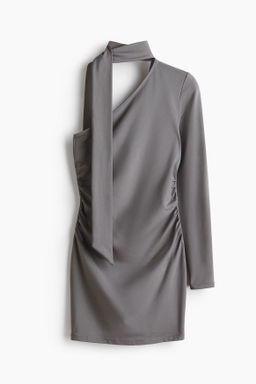 Vestido drapeado de un hombro