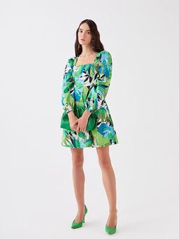 Kare Yaka Desenli Poplin Elbise