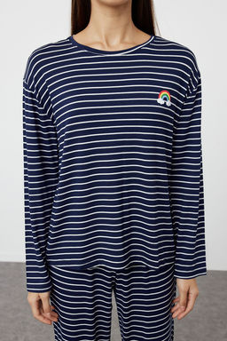 Trendyolmilla Lacivert Cizgili Gokkusag? Bask?l? Viskon Orme Pijama Tak?m? THMAW25PT00014 фото 11