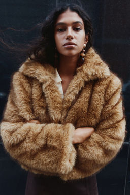 Chaqueta cropped efecto pelo - H&m фото 4