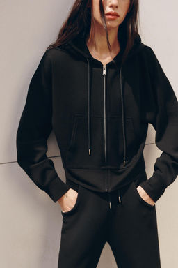 SUDADERA INTERLOCK CAPUCHA / Negro - Zara фото 4