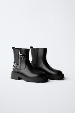 ANKLE BOOTS WITH BUCKLES - Zara фото 2