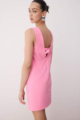 TRENDYOLMILLA Siyah Parlak Tas Baskl? Super Mini Elbise TPRAW25EL00192