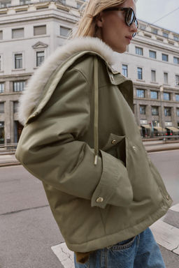 SHORT PARKA WITH FAUX FUR HOOD - Zara фото 2