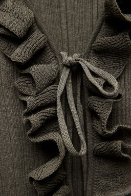 KNIT TOP WITH RUFFLES AND TIES - Zara фото 11