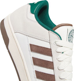 Кроссовки взрослые