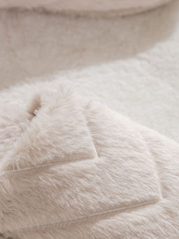 Nak??l? Pel?? K?z ?ocuk Ev Terli?i