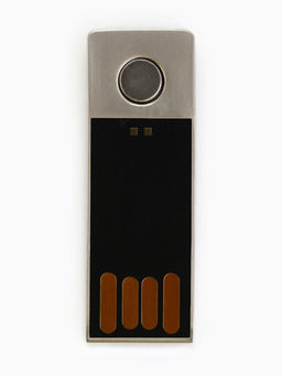 Родословная книга со встроенной флешкой 16 Gb «Наше фамильное дерево», 17.5×23 см