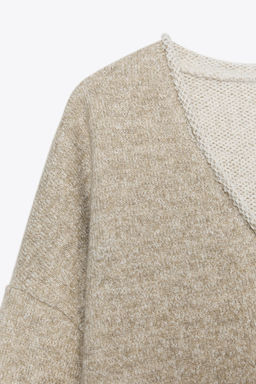 RUSTIC SWEATSHIRT WITH V-NECK - Zara фото 7