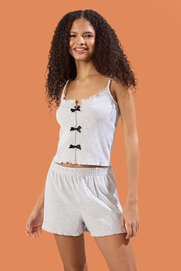 Trendyolmilla Gri Melanj Kurdele/Fiyonklu Fitilli Sortlu Orme Pijama Tak?m? THMSS25PT00435