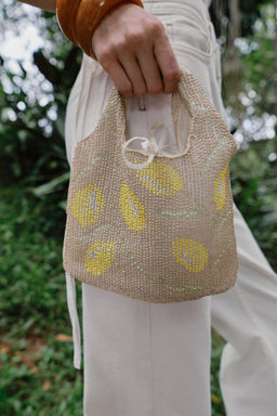 MINI BOLSO DE MANO CUENTAS / Amarillo - Zara фото 2