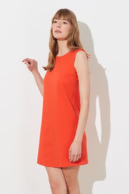 Nar Cicegi Duz Kesim Kolsuz Bisiklet Yaka Mini Dokuma Elbise TWOSS19FG0063