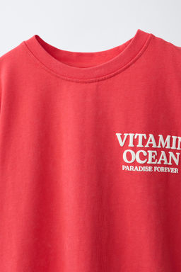 CAMISETA ESTAMPADA / Rojo